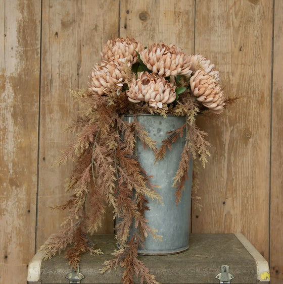 24.5” Straw Mum Spray