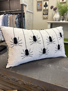  K&K Spider Pillow
