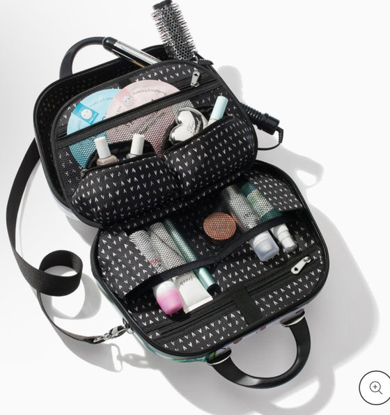 Headlines Cosmetic Case